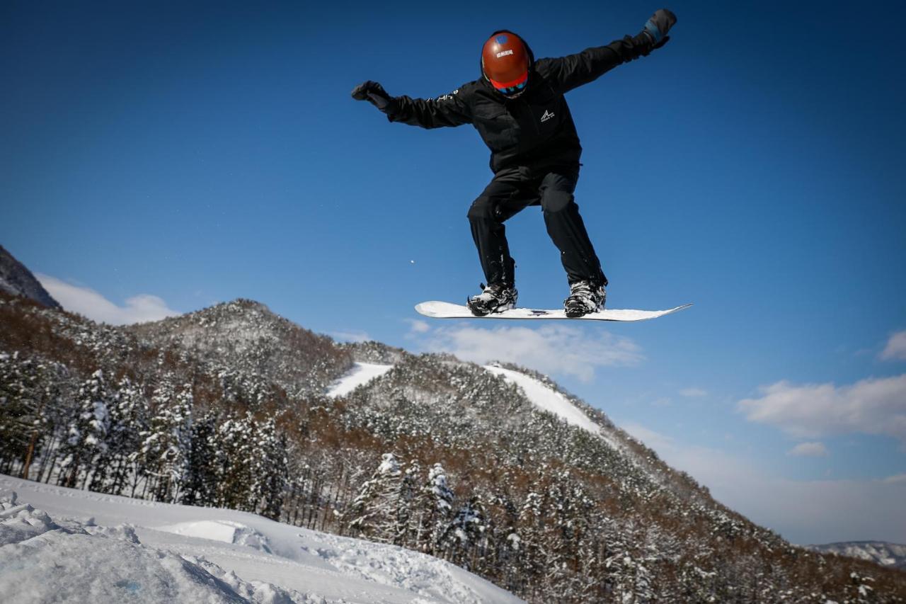 Готель Active Life Madarao Iiyama Екстер'єр фото